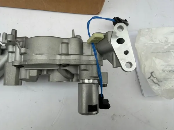 Oliepomp OEM 68297857AM voor Dodge/Jeep 3.6 V6 image 3