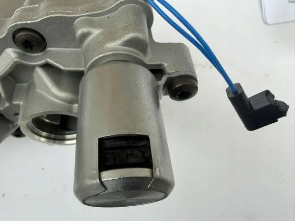Oliepomp OEM 68297857AM voor Dodge/Jeep 3.6 V6 image 8