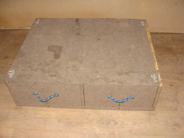Laatikkovarastoyksikkö Land Rover Discovery 2 - OEM image 2