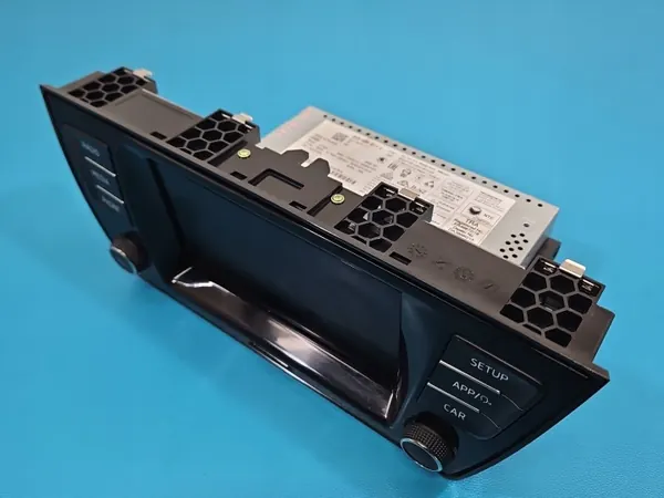 Skoda Fabia III fabrieksradio OEM 6V0035871J image 3