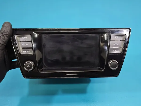 Skoda Fabia III fabrieksradio OEM 6V0035871J image 5