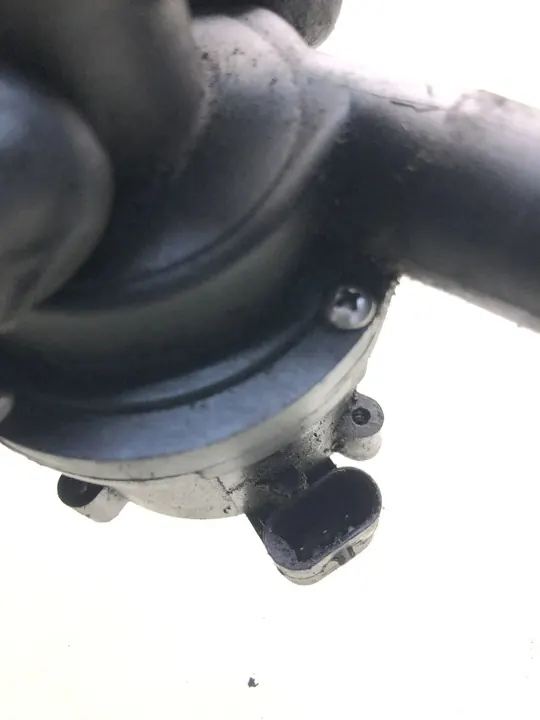 Vattenpump Volkswagen Touran II 2014 706740120 image 2