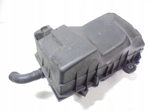 SKODA OCTAVIA I Ilmansuodattimen Kotelo 1.6 image 3