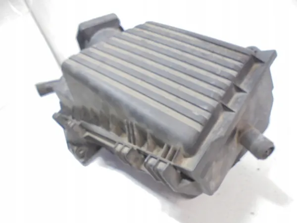 SKODA OCTAVIA I Ilmansuodattimen Kotelo 1.6 image 6