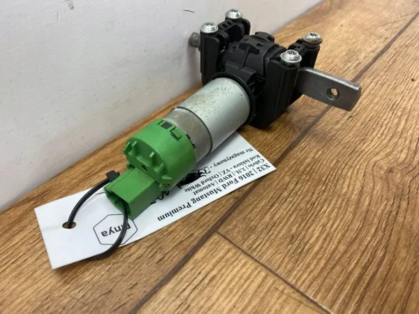 Moteur de siège Ford Mustang VI OEM C22291101PINYA image 5