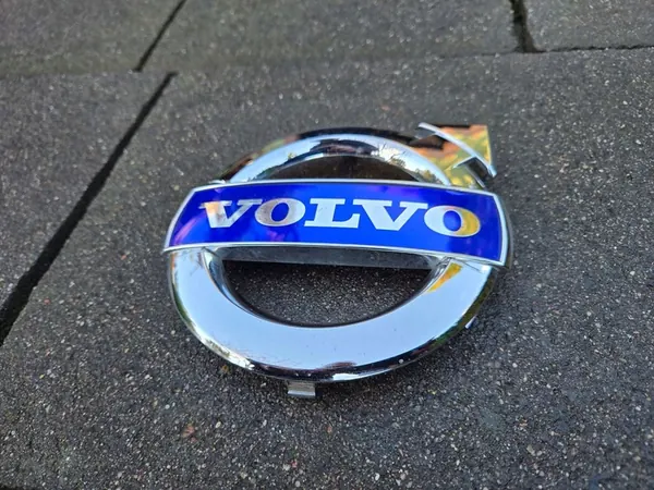 Emblème avant VOLVO S60 V60 31383030 image 4