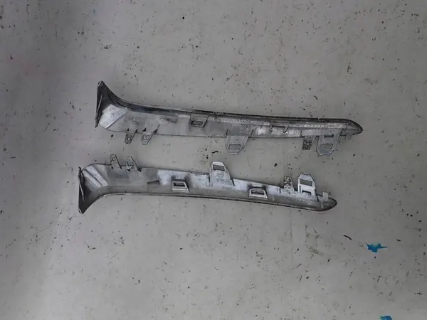 Rivestimento paraurti anteriore sinistro Toyota Yaris III 17-20 image 3