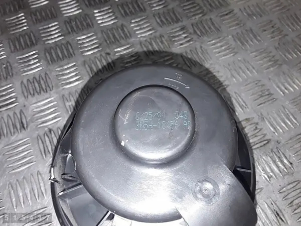 Ford Focus verwarmingsventilator OEM 3M5H18456 - Gebruikt image 4