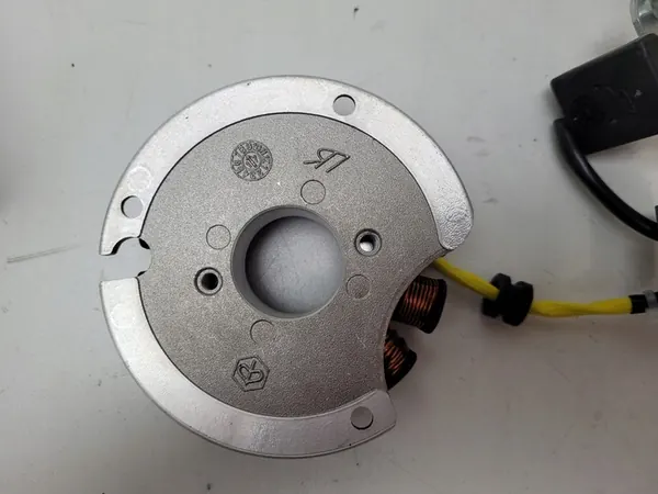 GILERA SMT RCR 50 18+ STATOR 1A008838 image 8