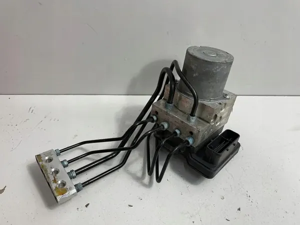 Unité de commande pompe ABS OEM 6876908 BMW F10 image 2
