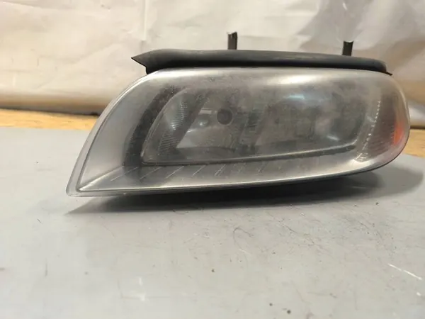 Volvo XC70 V70 13- Vasemman Etuvalon image 2