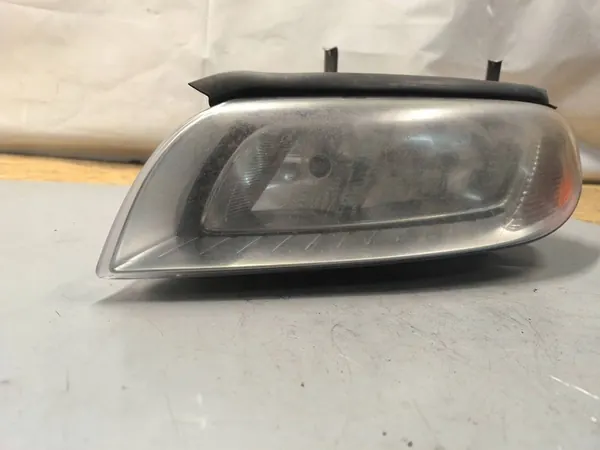 Volvo XC70 V70 13- Vasemman Etuvalon image 3