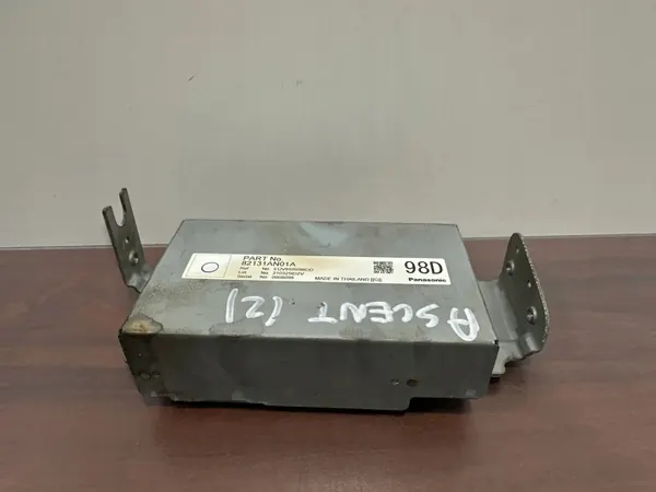 Peça Subaru OE OEM 82131AN01A - Estado usado image 3