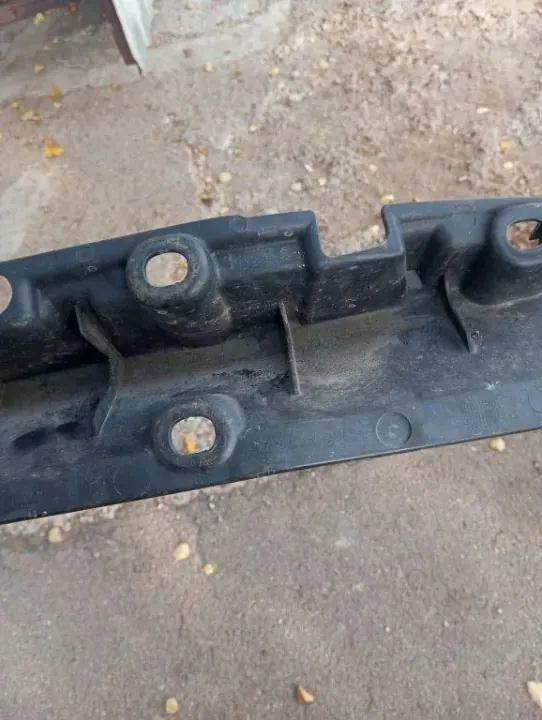 Sujeción de umbral BMW X6 E71/E72 OEM 7184422 image 4