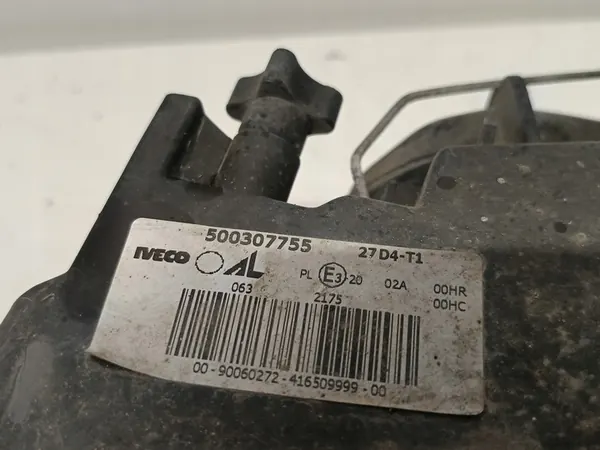 Lanterna Frontal Esquerda IVECO 35C13 image 3