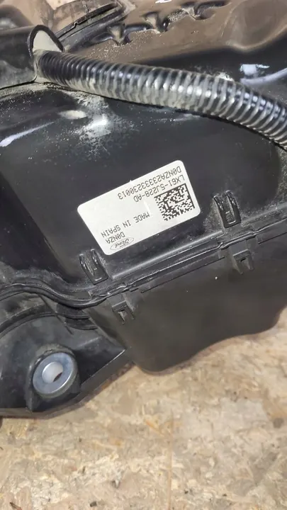 Réservoir AdBlue KUGA MK3 LX61-5J228-AD image 4