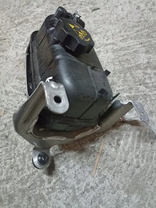 Kühlmittelbehälter OEM 68364312AC Jeep Wrangler JL image 3