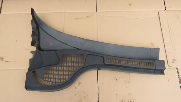 SKODA SUPERB 2 LIFT PODSZYBIE Oikea Puoli OEM image 2