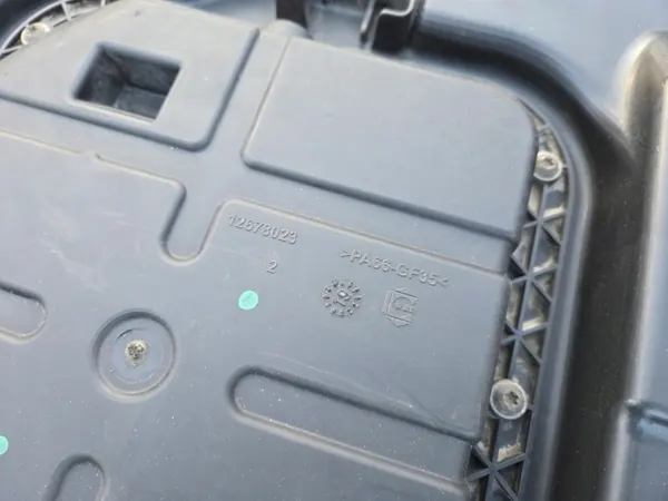 Réservoir AdBlue complet OEM 12678023 pour Peugeot 208 II image 7