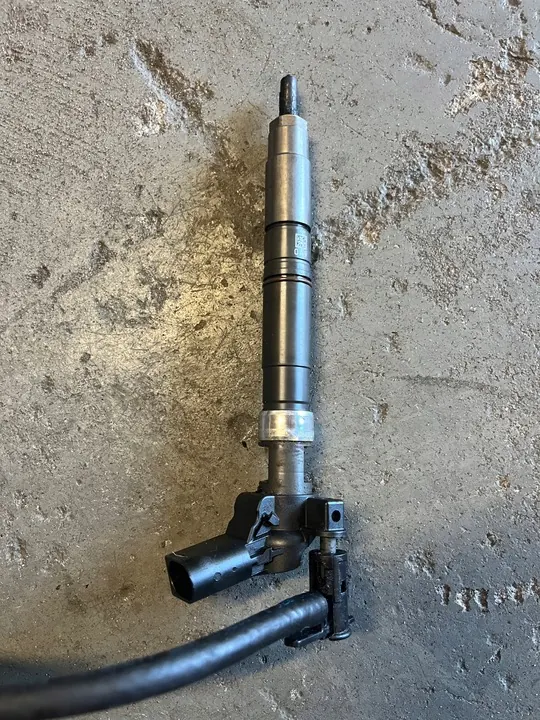 Set di iniettori carburante VW T5 LIFT 2.0 BITDI 03L130855BX image 4