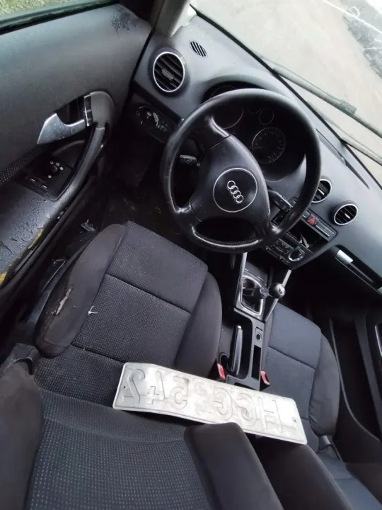Válvula EGR OEM 038129637d para Audi A3 2.0L 2004 image 9