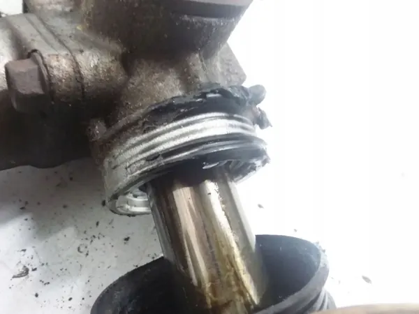 Cilindro Maestro Hyundai Trajet OEM 57700-3A000 image 3