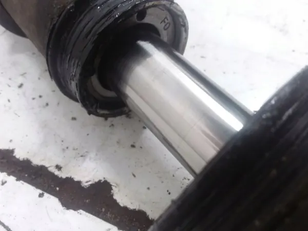 Cilindro Maestro Hyundai Trajet OEM 57700-3A000 image 4