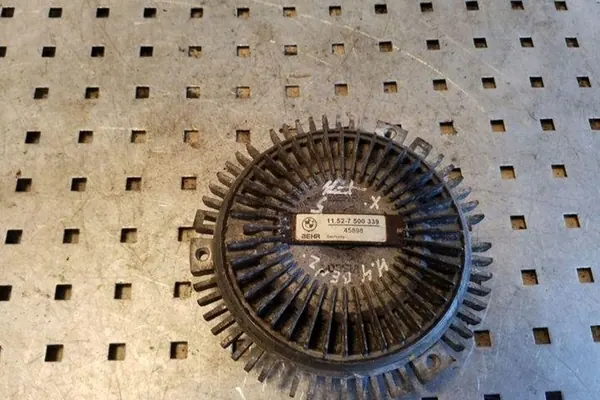 Fläktkoppling, BMW X5 (E53) 4.4L Bensin image 3