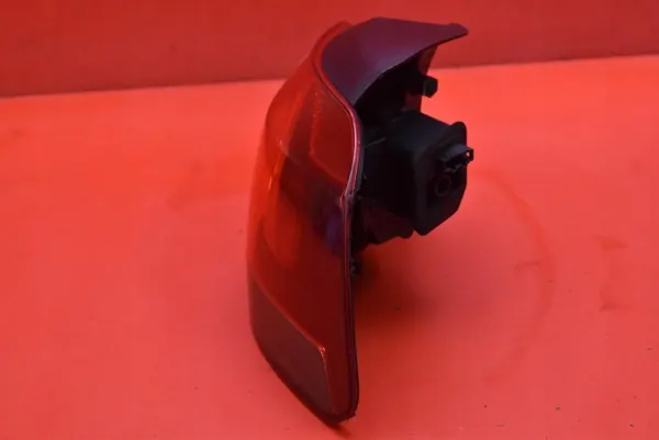 Lámpara trasera derecha VW Golf 6 2008-2015 5K0945096M image 2