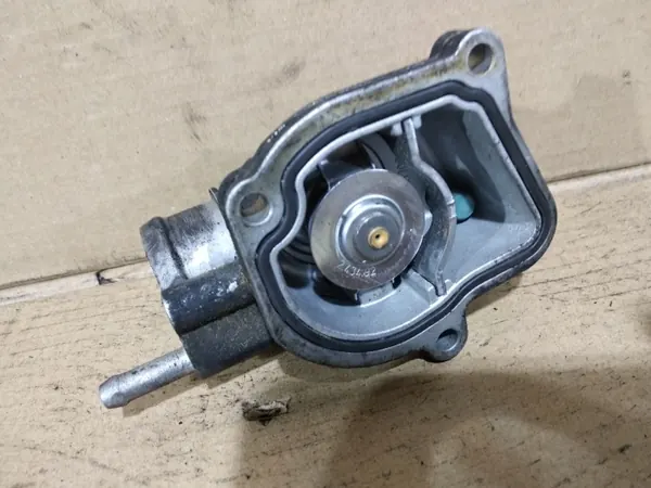 Termostaatin kotelo OEM Obudowa termostatu 4car image 6