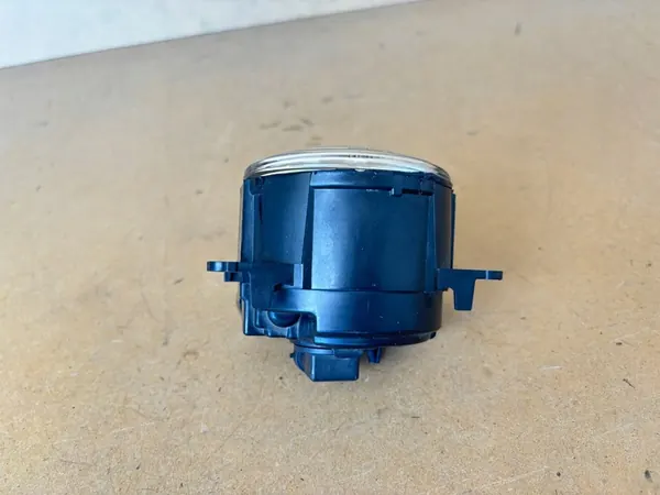 FARO DIREITO RENAULT CLIO 4 IV image 3