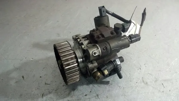 Brandstofinjectiepomp Citroen C2 1.4 HDI A2C20000727 image 2