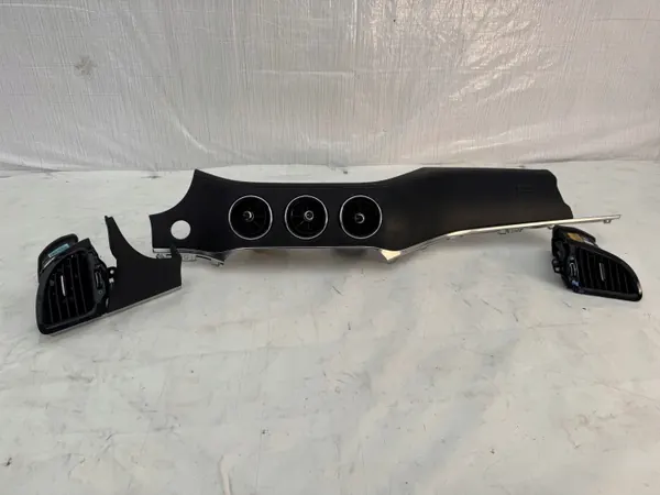 Kia Stinger GT Dashboard Decoratie Set OEM 2342340-J5100 image 2