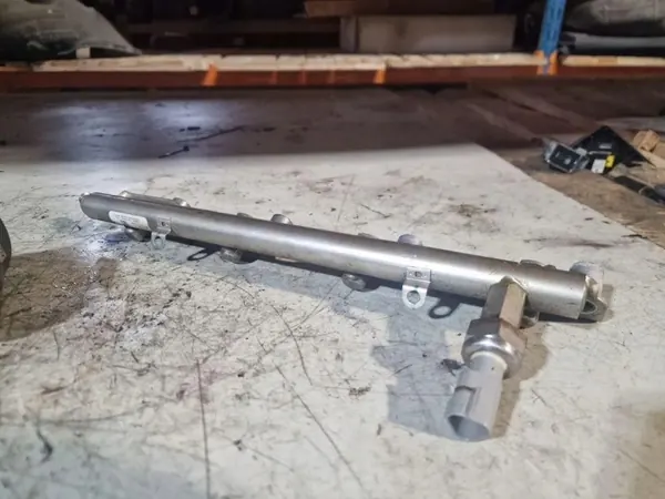 CM5E9D280AH Rampe d'injection pour Ford EcoSport 2019 image 2