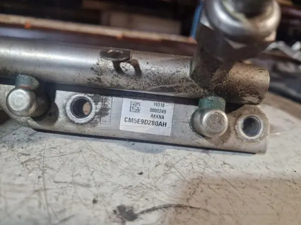 CM5E9D280AH Rampe d'injection pour Ford EcoSport 2019 image 3