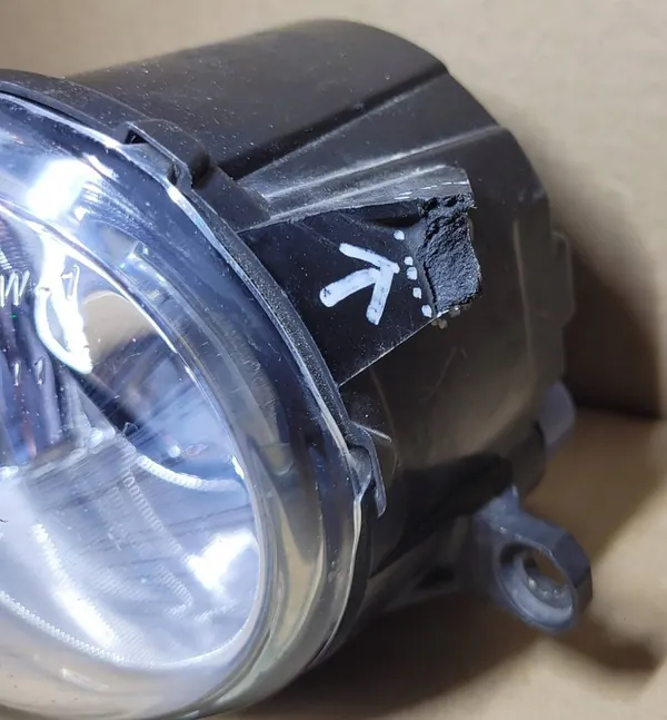 Farol Halógeno Esquerdo Toyota Avensis T27 Auris 06-12 OE 81220-0W040 image 3