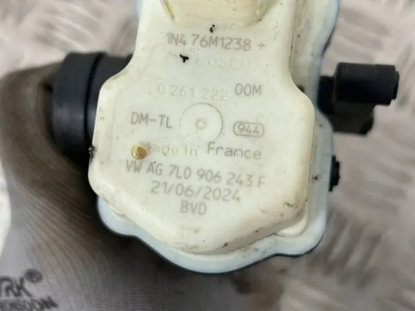 Gebrauchter Kraftstoffdampf-Kohlefilter OEM 7L0906243F image 8