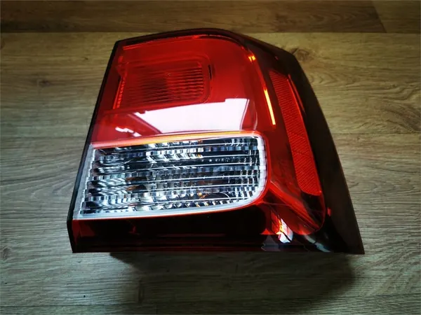 KIA SORENTO II LIFT 12-15 Lámpara Trasera Derecha image 3