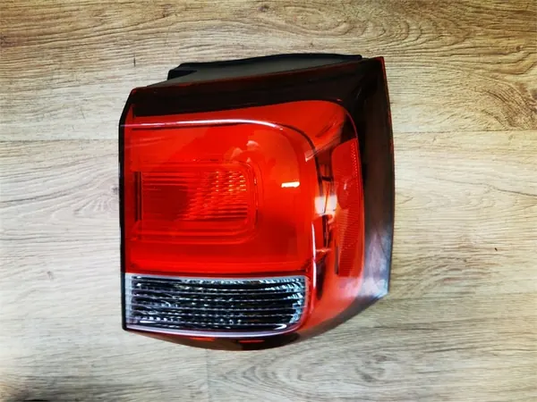 KIA SORENTO II LIFT 12-15 Lámpara Trasera Derecha image 4