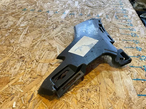 Vänster främre stötfångarhållare Mercedes GLC I X253 C253 15-22 image 4