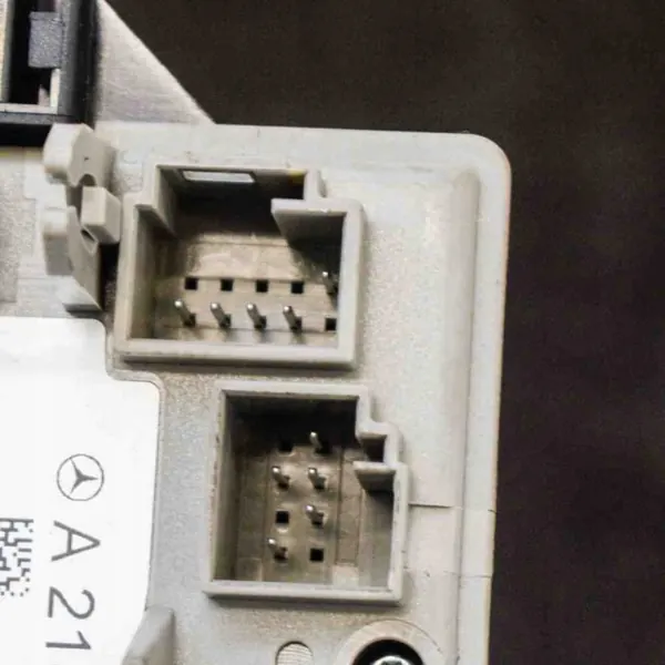Pieza Mercedes-Benz E T-Model S212 OEM 10102200 Usada image 5