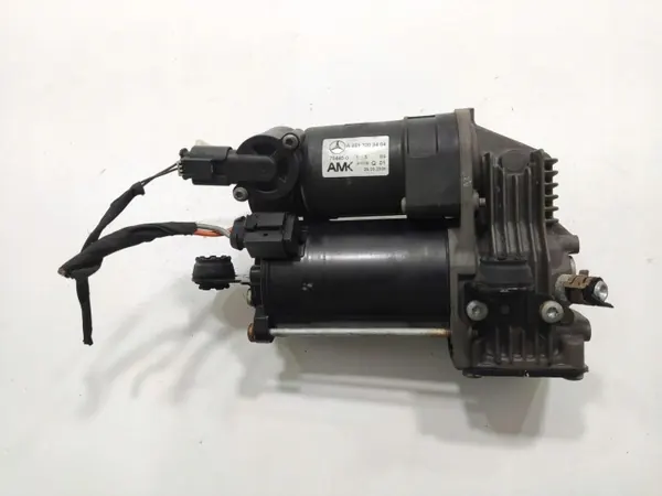 Mercedes A2513202404 Luftfederungskompressor image 3