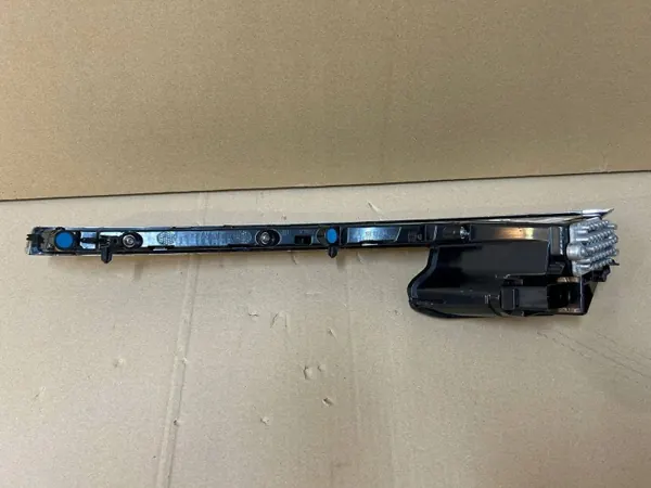OEM 761941056 Oikea DRL VW Touareg III Liftille image 5