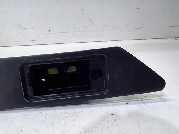 OEM 8P4827574 Cache Éclairage Plaque Audi A3 A4 A6 image 3