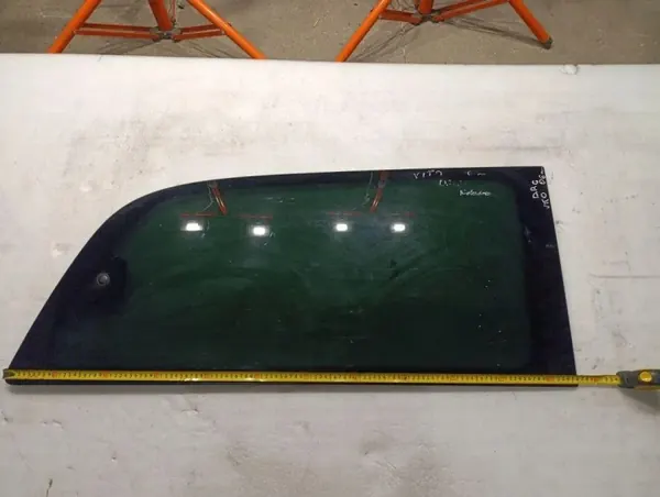 Ventana trasera izquierda usada OEM 43R004536 Mercedes Vito image 2