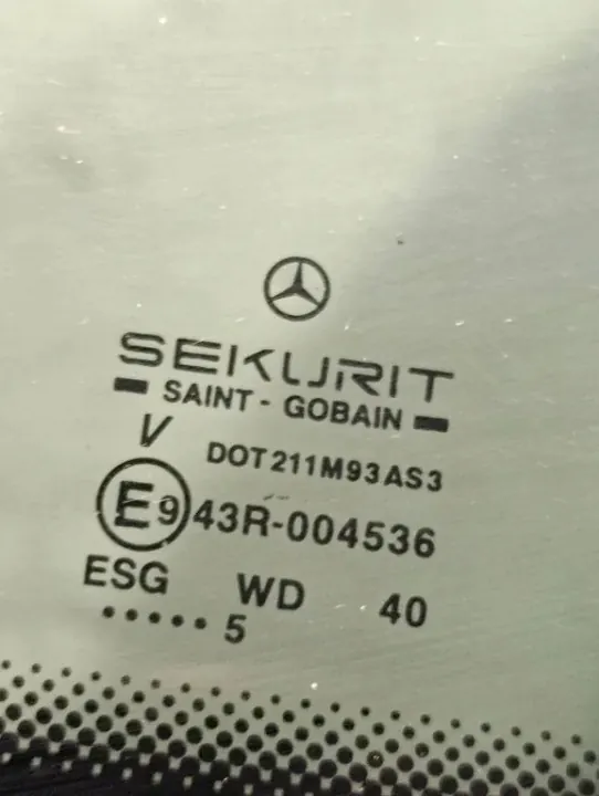 Ventana trasera izquierda usada OEM 43R004536 Mercedes Vito image 4