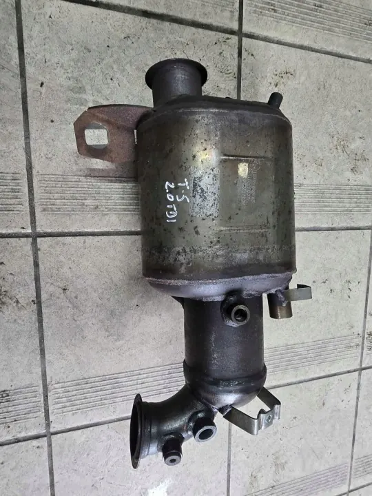 DPF-suodatin OEM 7E0131703 VW Transporter T5 2.0 TDI:lle image 2