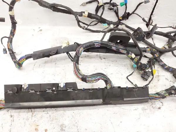 Bedrading Ford Mustang Mach-E image 8