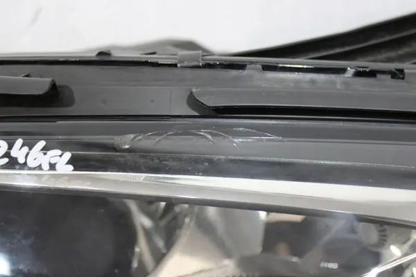 Linker Voorlicht Mercedes B-Klasse W246 Lift A2468205361 image 3