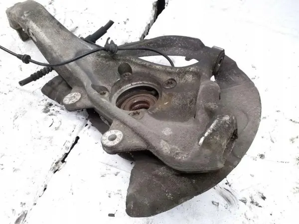 Buje Rueda Delantera Izquierda OEM 6773783 - BMW X5 F15 2016 image 8